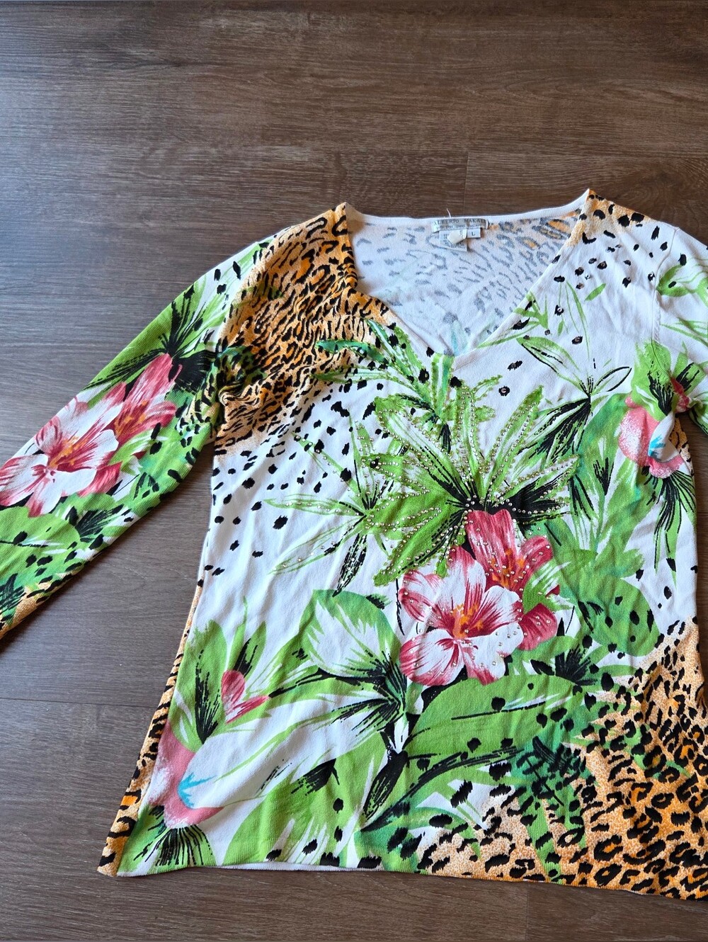 Vintage Alberto Makali Tropical and Animal Leopard Print Rhinestone Blouse Shirt - Picture 2 of 10